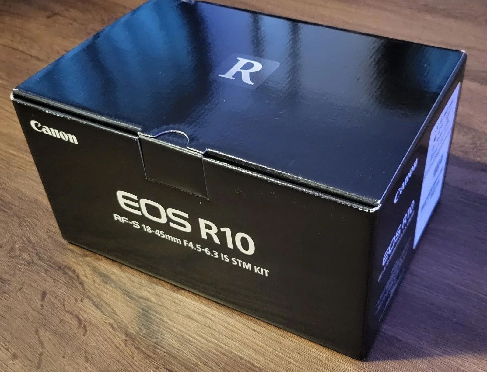 Canon EOS R10 Mirrorless Camera with RF-S 18-45 f/4.5-6.3 IS STM Lens - abigailcamera 4329722
