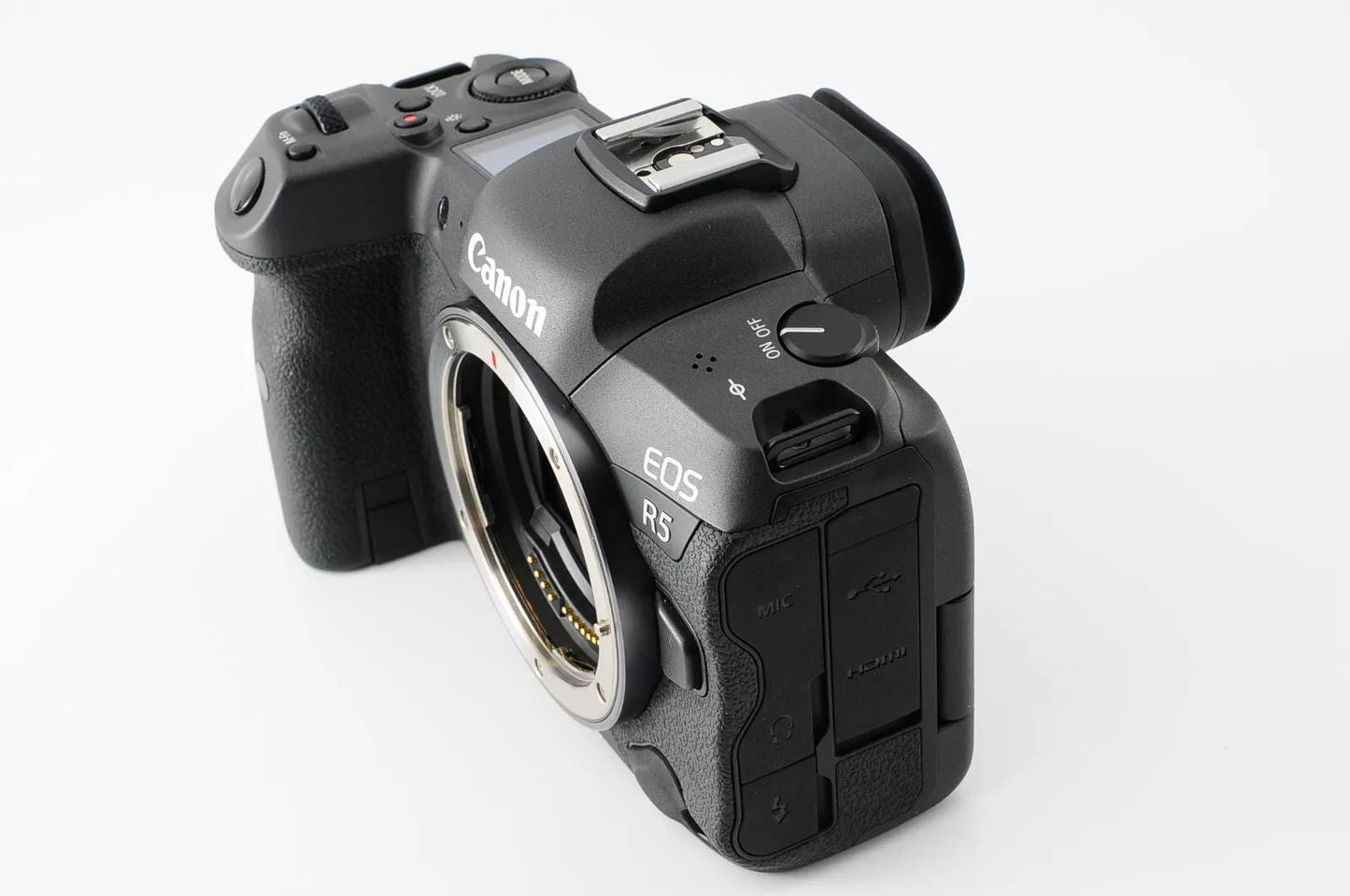 Canon EOS R5 Mirrorless Digital Cinema Camera - abigailcamera 11457497